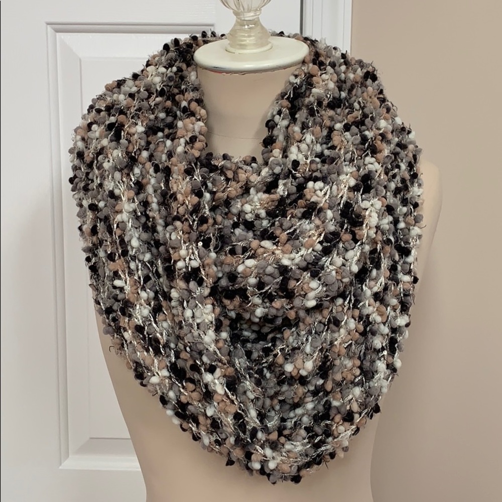 ✅$10 SALE✅ Multicolored Circle Scarf